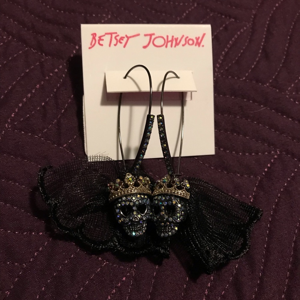 Betsey Johnson Skull Black Veil Earrings